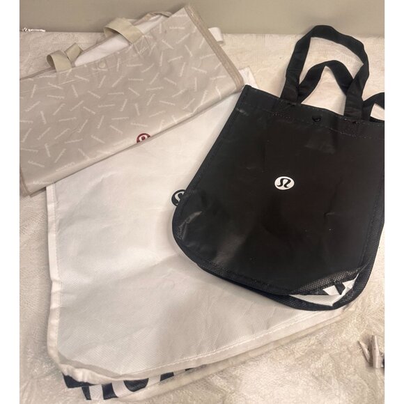 Lululemon Reusable Bags Lot of 3 Tote 2 large 1 sm Foldable E Co - Picture 2 of 7